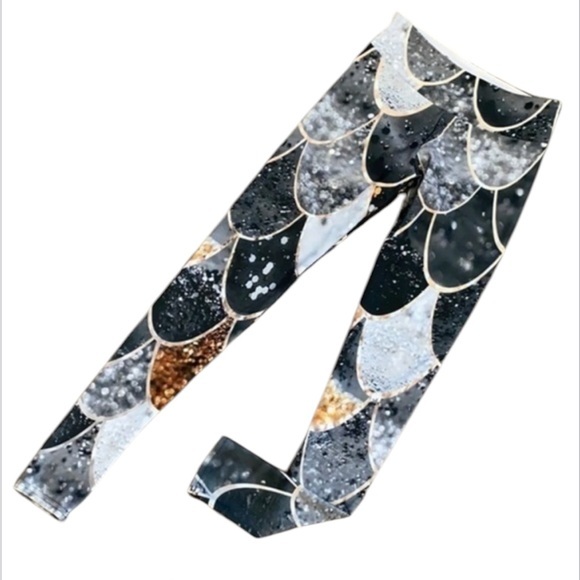 Society6 size small leggings full length - Picture 1 of 4